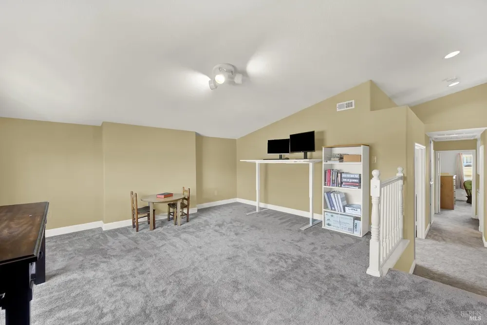 113 Deerglen Circle, Vacaville, CA 95687