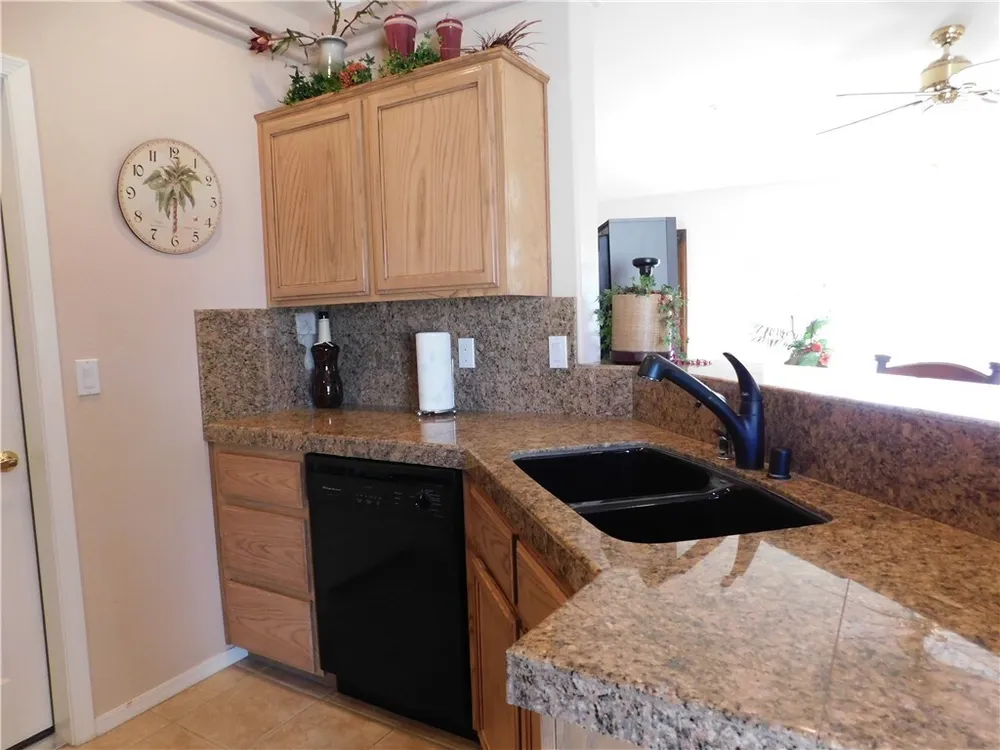 3330 Tomahawk Dr, Lake Havasu City, AZ 86406