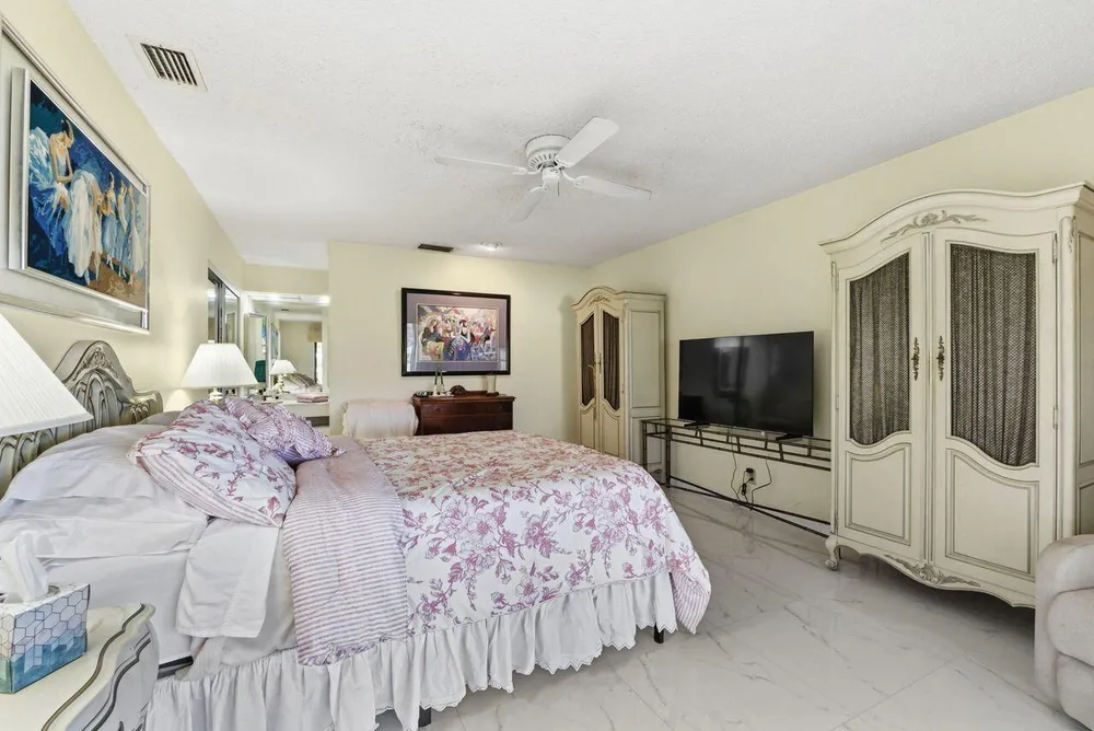 5787 Lakeview Mews Pl, Boynton Beach, FL 33437