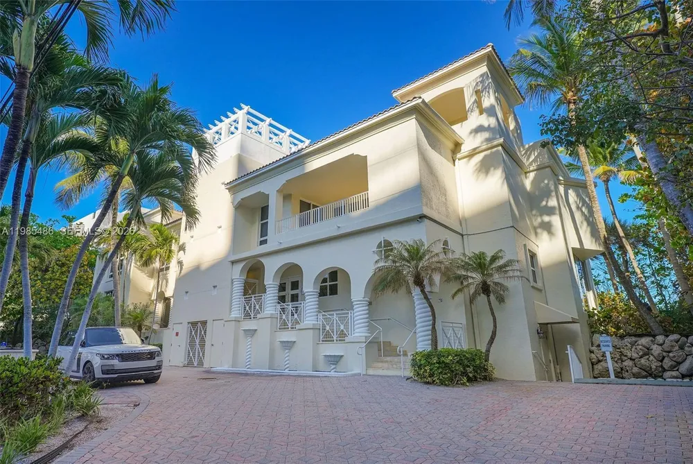 3740 S Ocean Blvd, Highland Beach, FL 33487