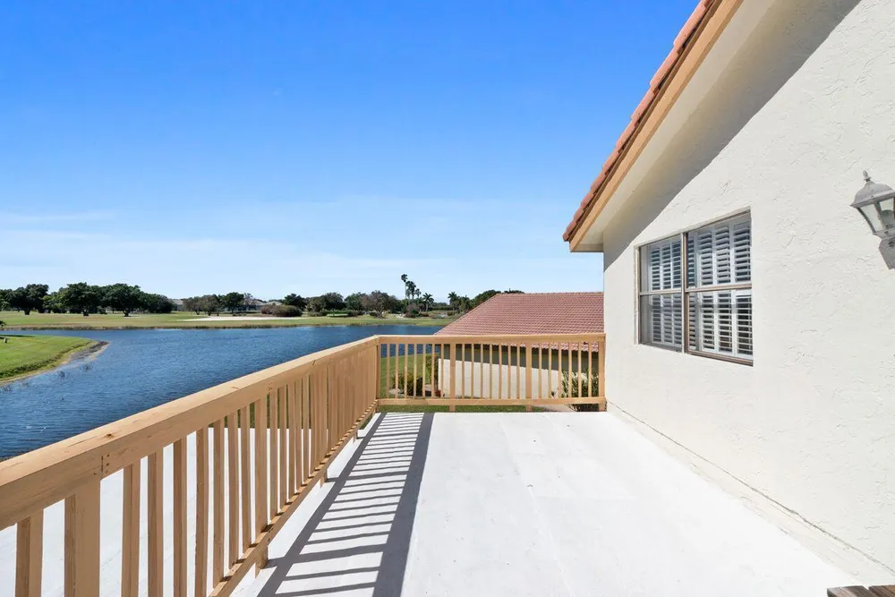 5787 Lakeview Mews Pl, Boynton Beach, FL 33437