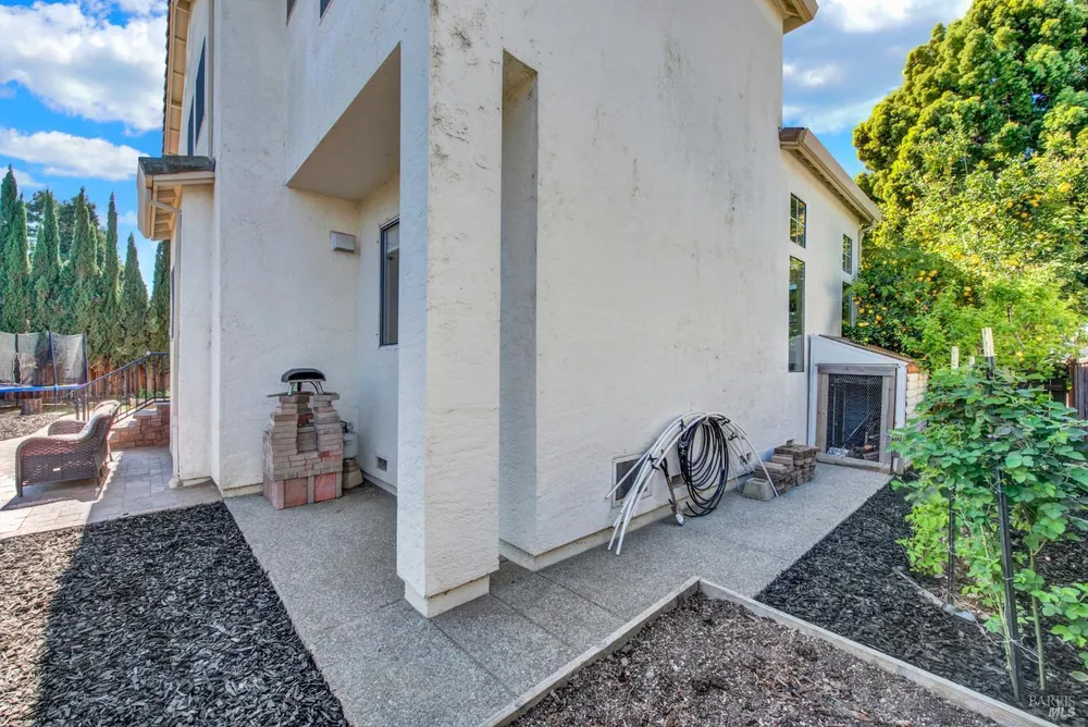 113 Deerglen Circle, Vacaville, CA 95687