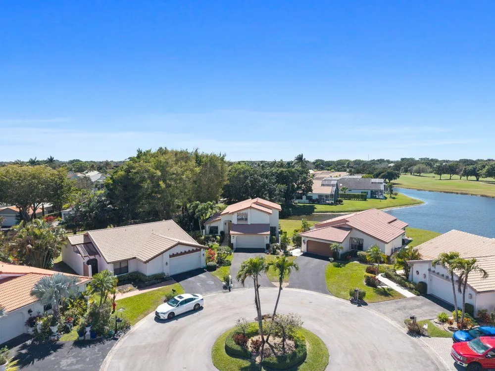 5787 Lakeview Mews Pl, Boynton Beach, FL 33437