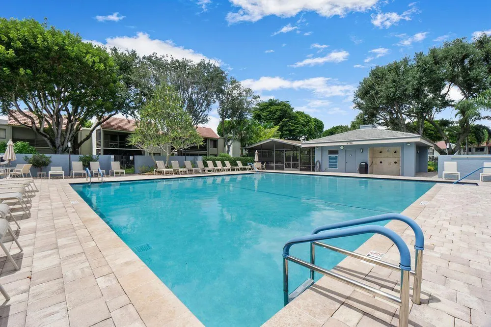 5787 Lakeview Mews Pl, Boynton Beach, FL 33437