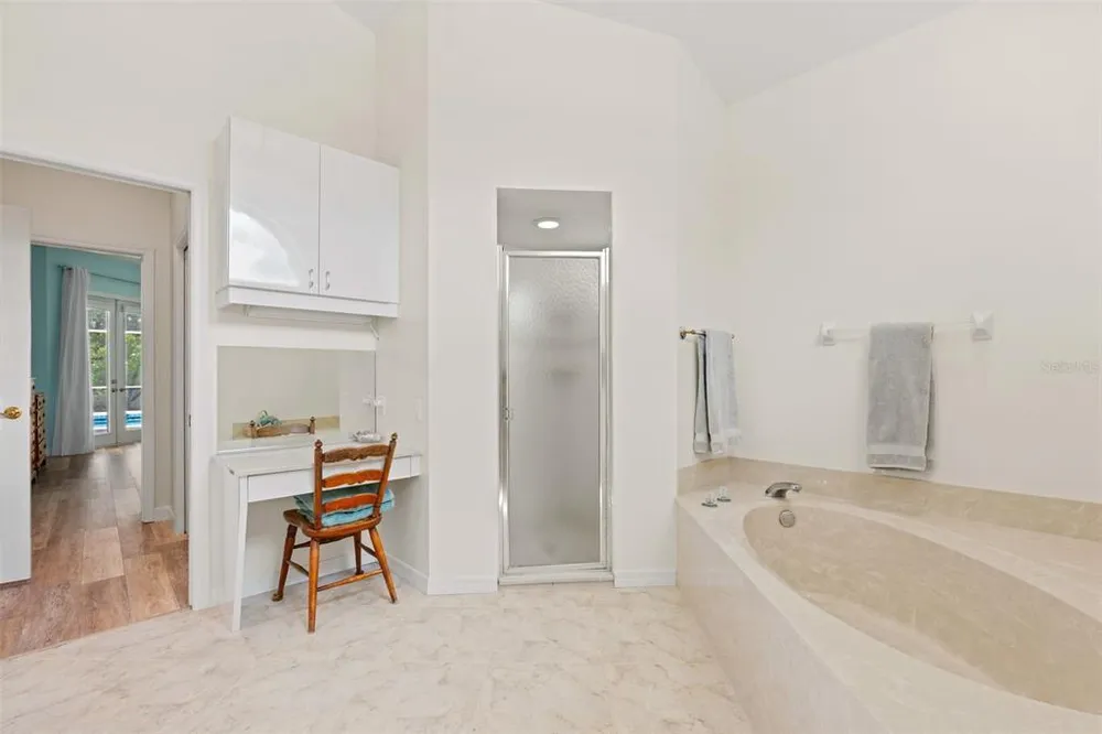 4442 Hollybrook Way, Sarasota, FL 34233