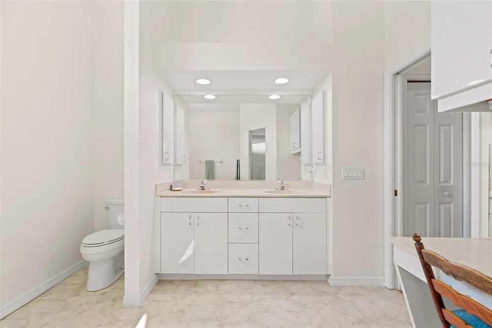 4442 Hollybrook Way, Sarasota, FL 34233