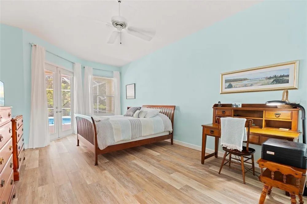 4442 Hollybrook Way, Sarasota, FL 34233