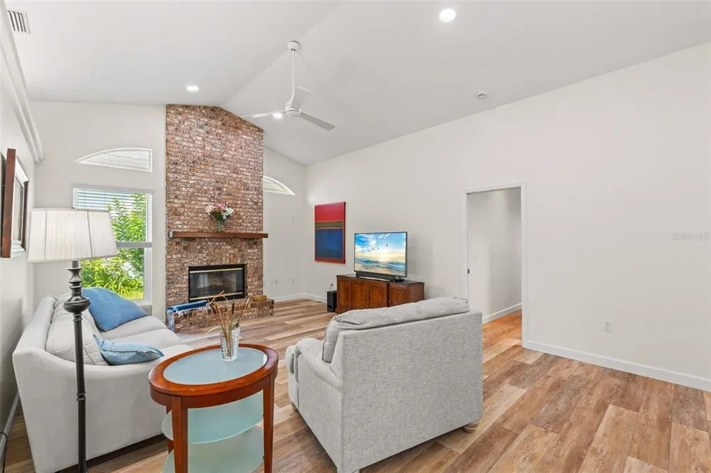 4442 Hollybrook Way, Sarasota, FL 34233