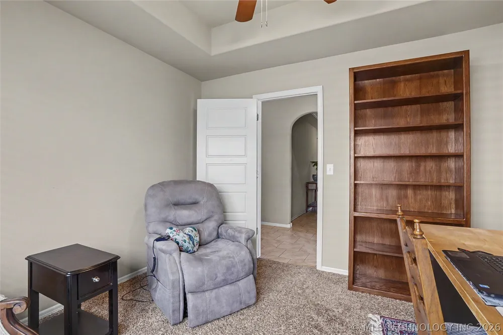 17527 E 43rd St, Tulsa, OK 74134