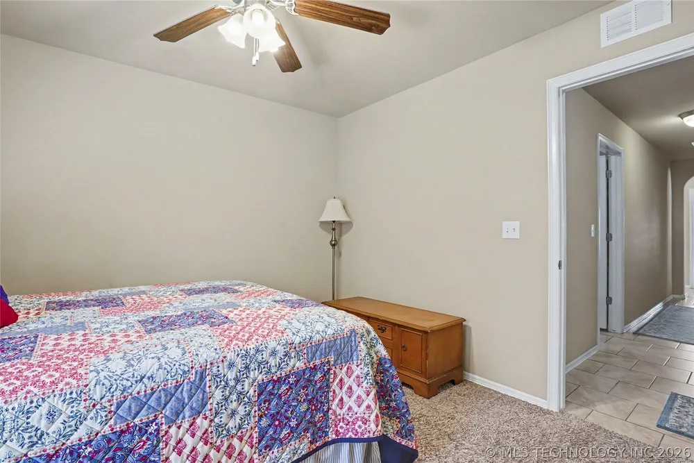 17527 E 43rd St, Tulsa, OK 74134