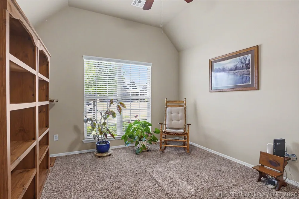 17527 E 43rd St, Tulsa, OK 74134