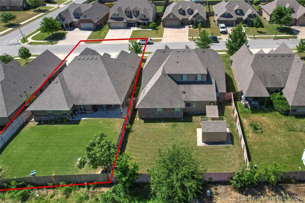 17527 E 43rd St, Tulsa, OK 74134