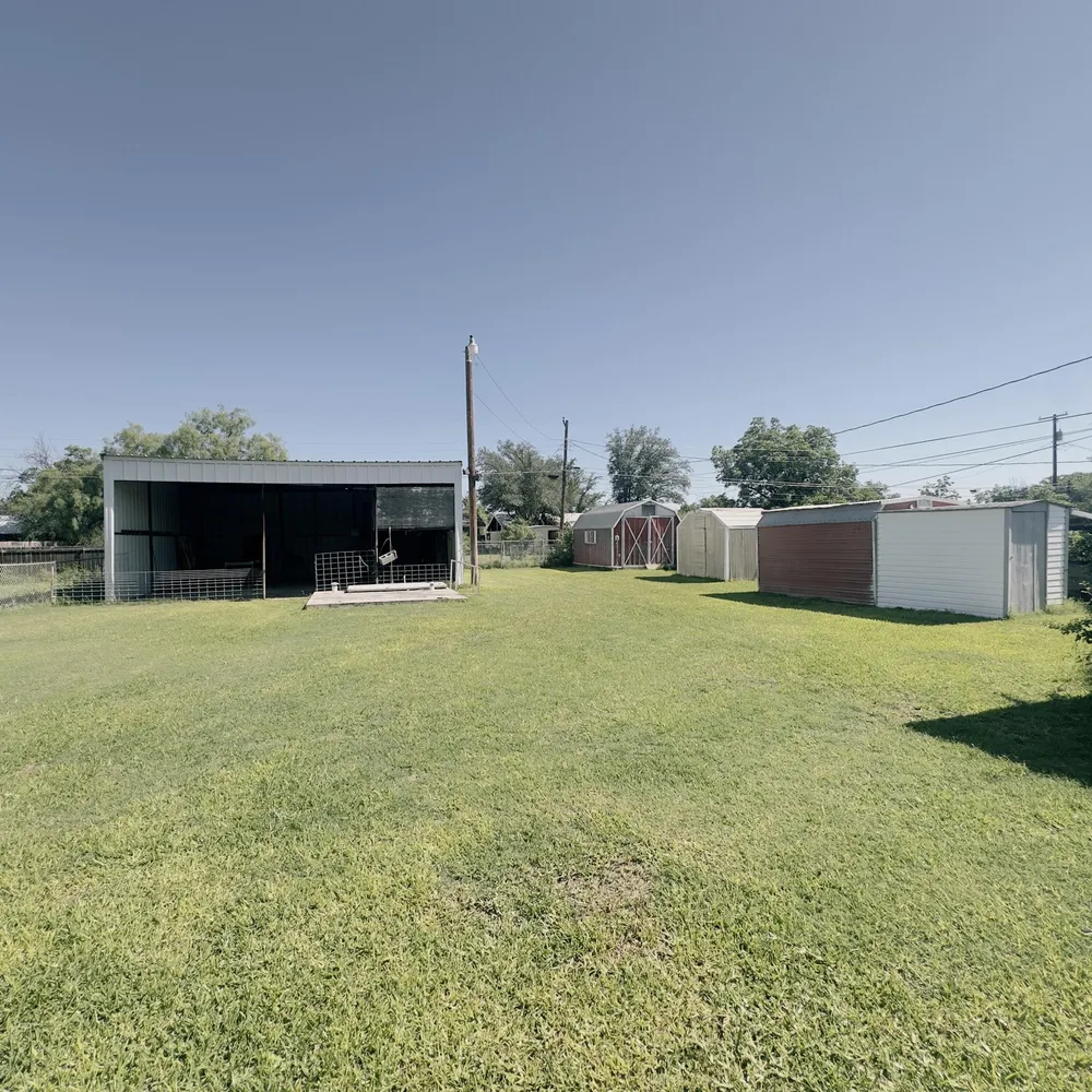 418 E 39th St, San Angelo, TX 76903