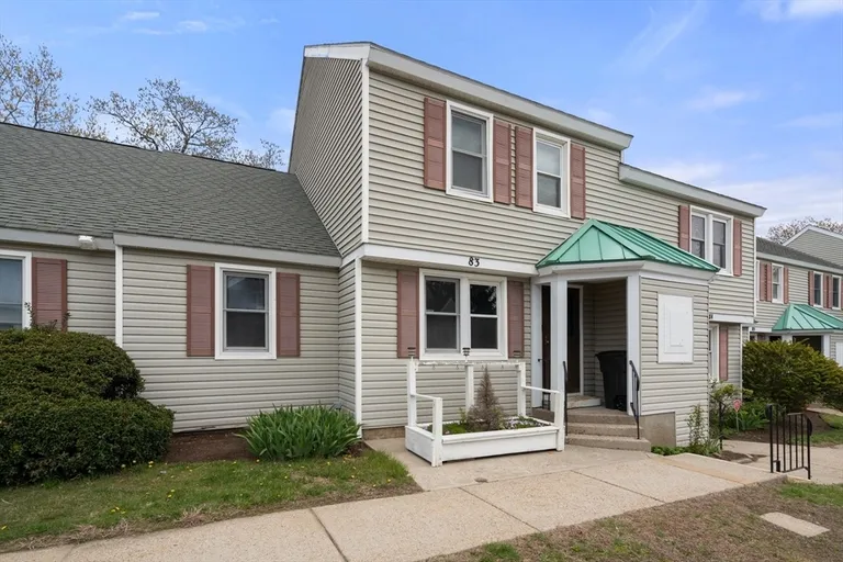 83 Victoria Heights Rd, Boston, MA 02136