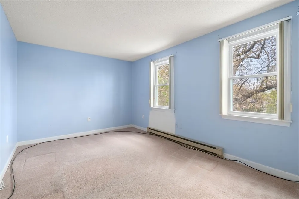 83 Victoria Heights Rd, Boston, MA 02136