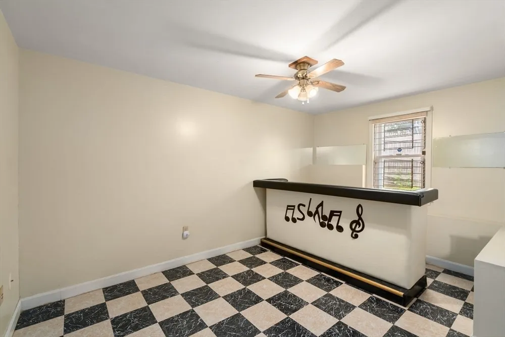 83 Victoria Heights Rd, Boston, MA 02136