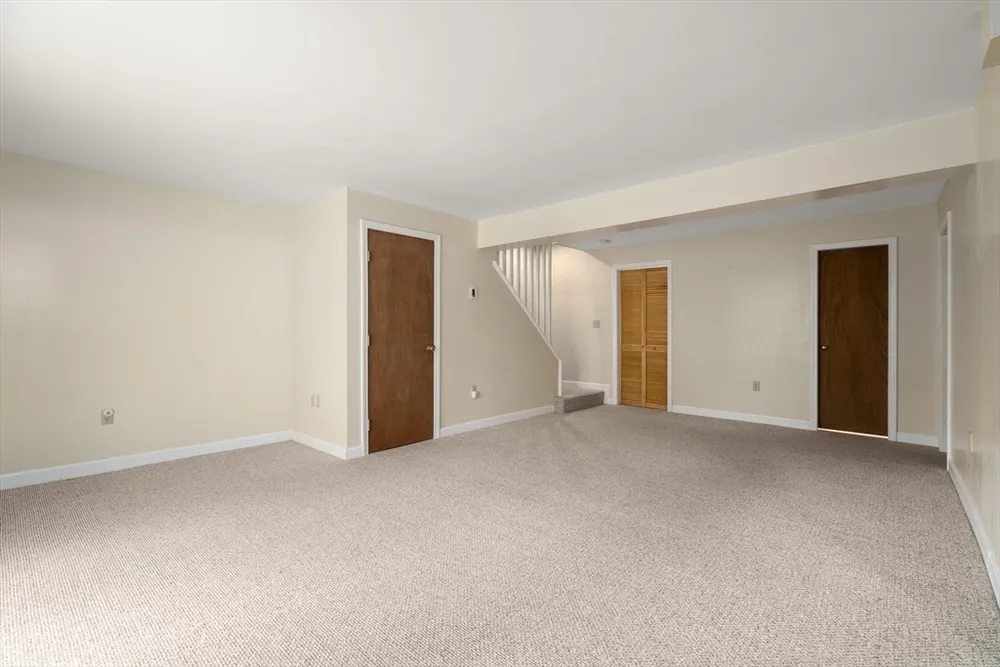 83 Victoria Heights Rd, Boston, MA 02136