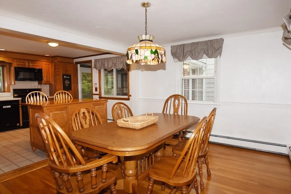 99 Louise Rd, Braintree, MA 02184