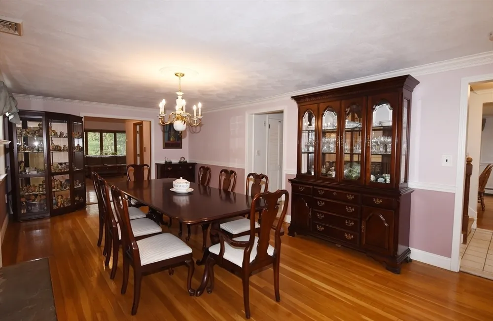 99 Louise Rd, Braintree, MA 02184