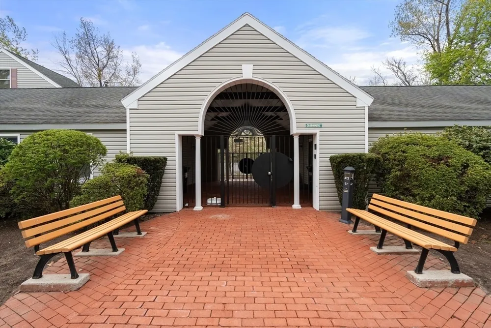 83 Victoria Heights Rd, Boston, MA 02136