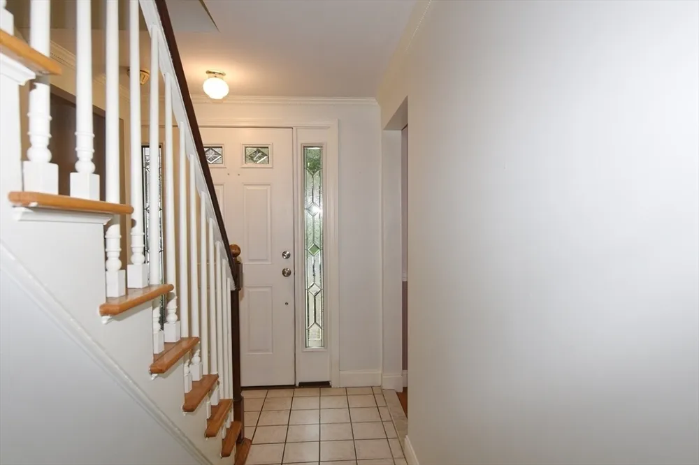 99 Louise Rd, Braintree, MA 02184