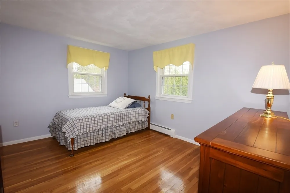 99 Louise Rd, Braintree, MA 02184