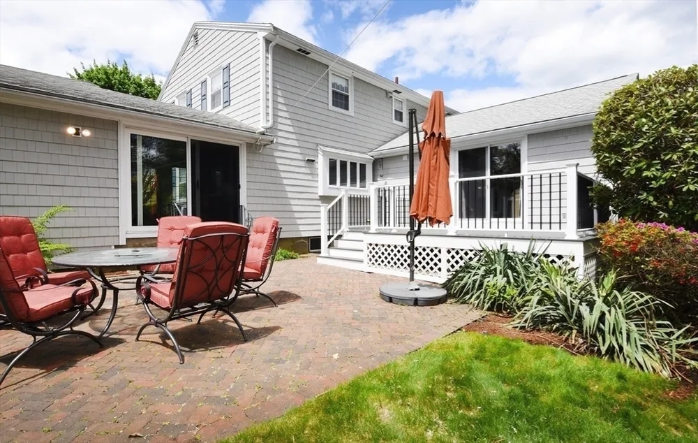 99 Louise Rd, Braintree, MA 02184