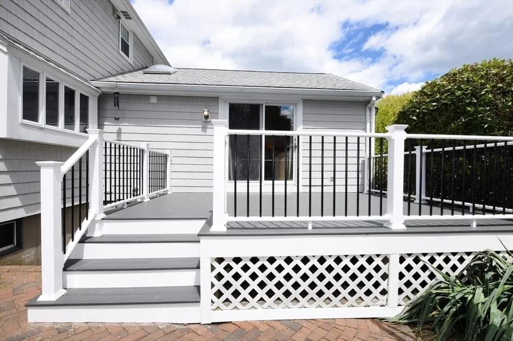 99 Louise Rd, Braintree, MA 02184