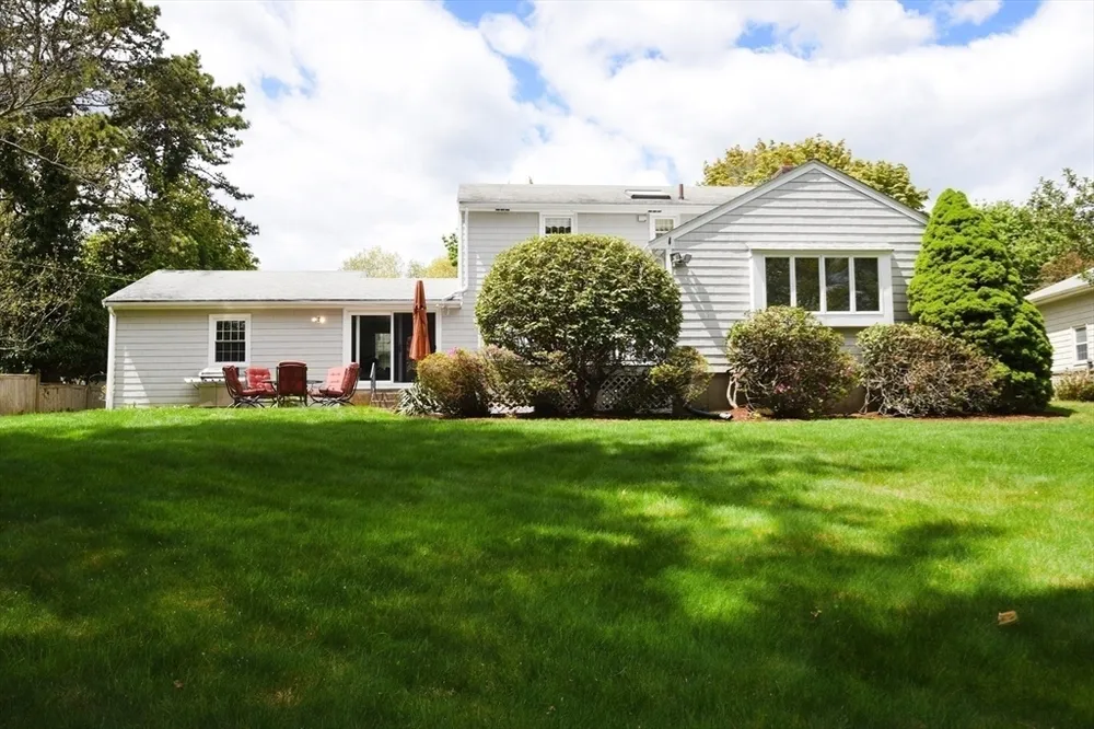 99 Louise Rd, Braintree, MA 02184