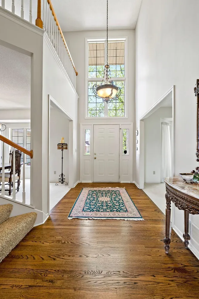 8923 Highland Bay, Woodbury, MN 55125