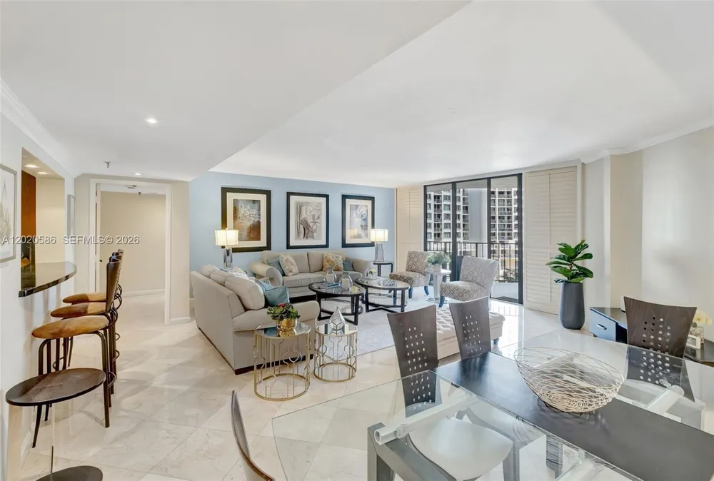 520 Brickell Key Dr, Miami, FL 33131