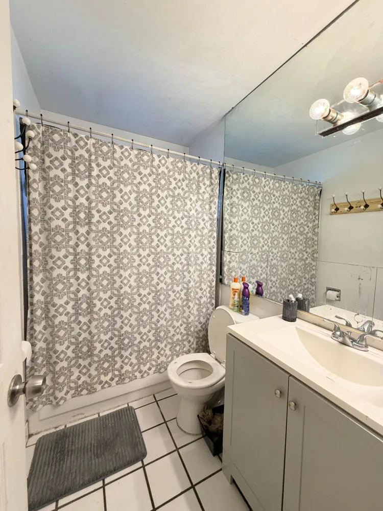 5326 NE 6th Ave, Oakland Park, FL 33334