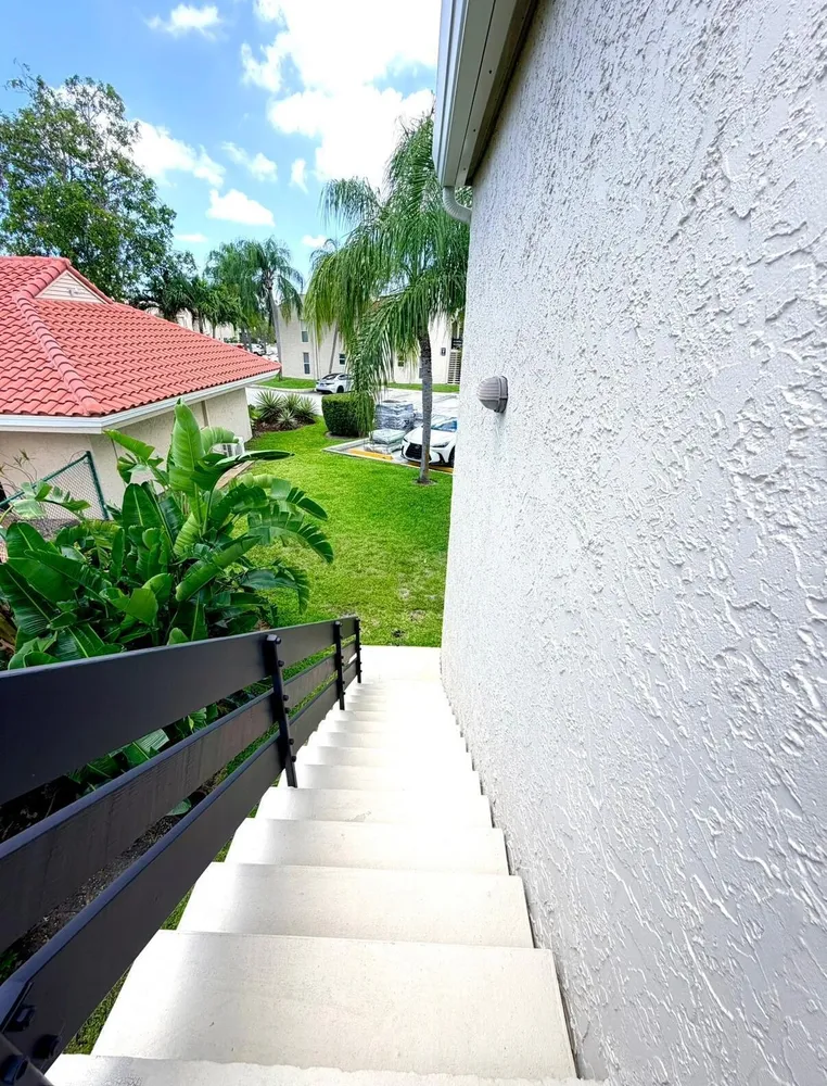 5326 NE 6th Ave, Oakland Park, FL 33334