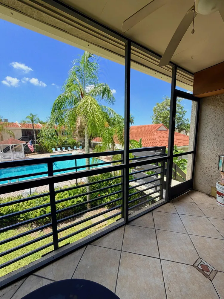 5326 NE 6th Ave, Oakland Park, FL 33334
