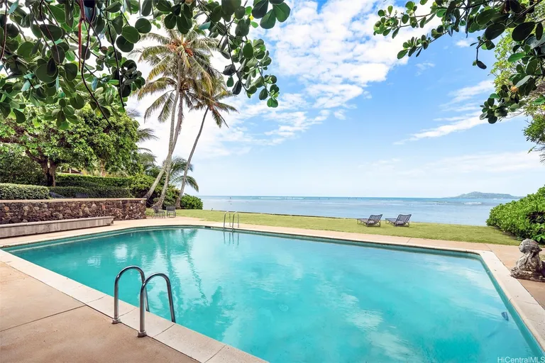 459 Portlock Rd, Honolulu, HI 96825-2025