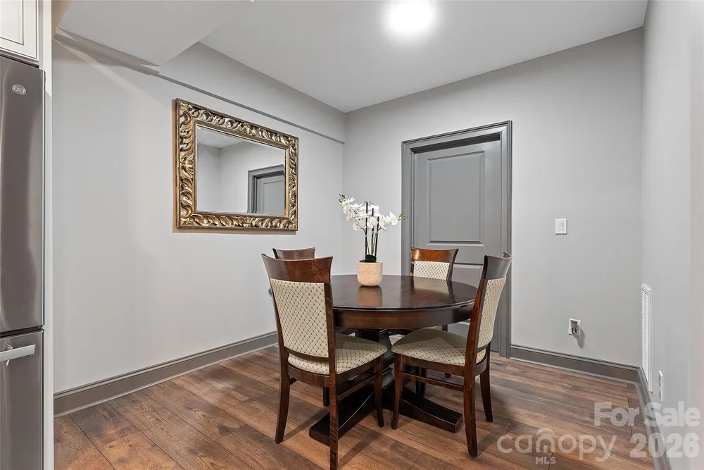 82212 Standing Oak Dr, Charlotte, NC 28278