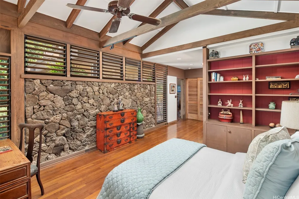 459 Portlock Rd, Honolulu, HI 96825-2025