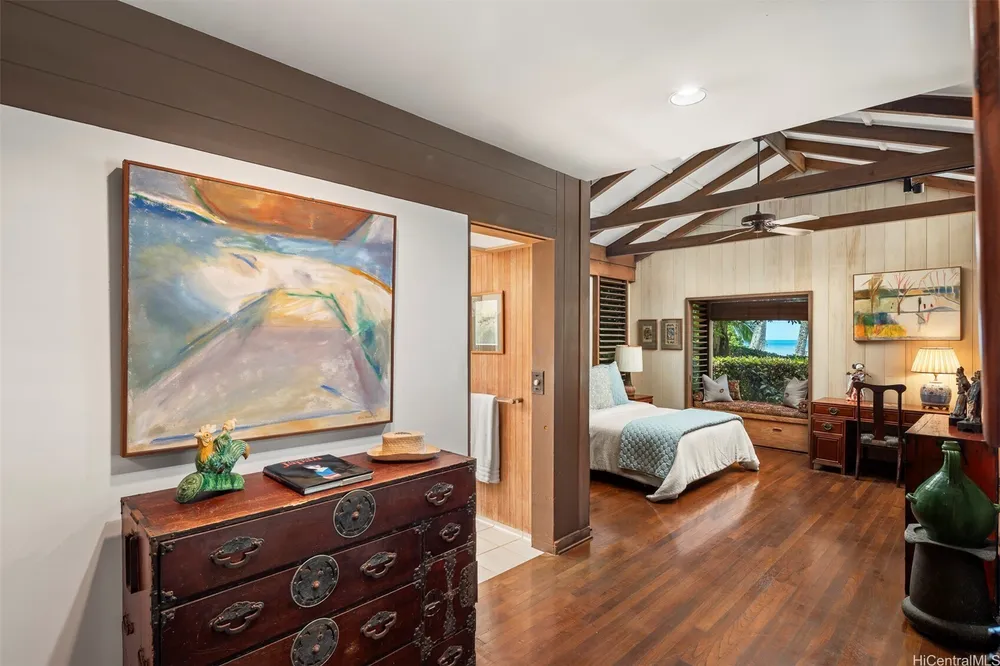 459 Portlock Rd, Honolulu, HI 96825-2025