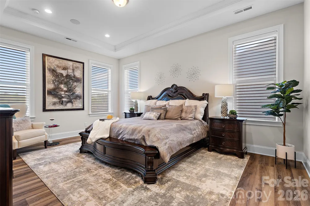 82212 Standing Oak Dr, Charlotte, NC 28278