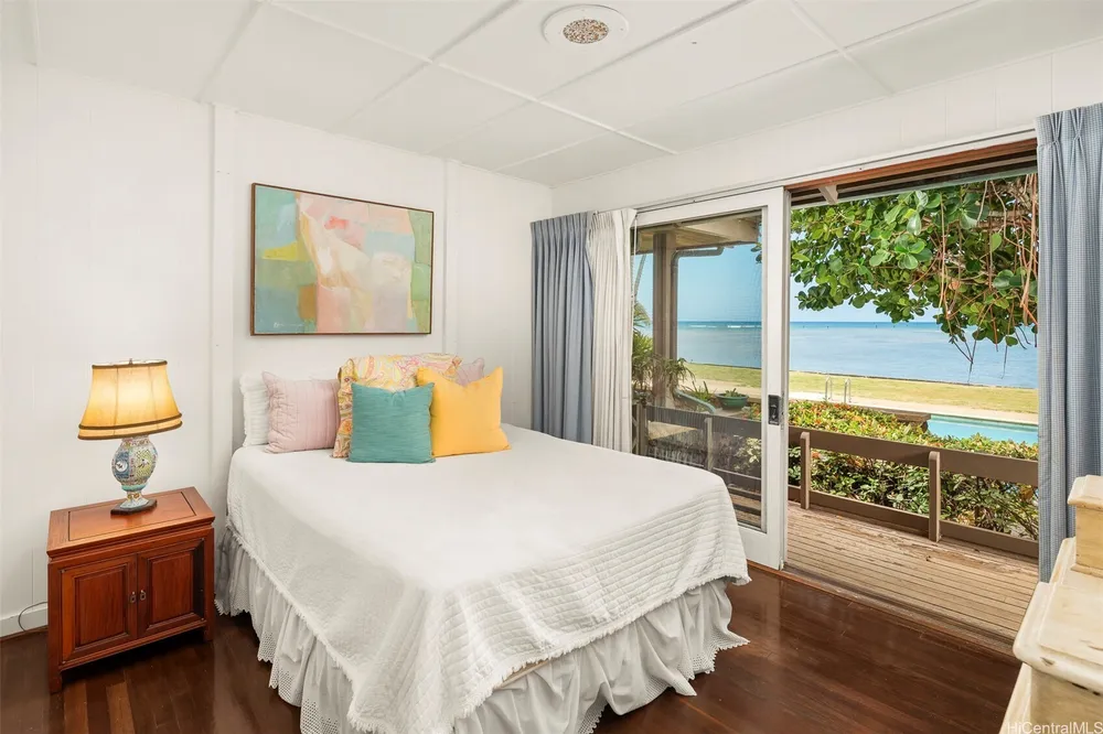 459 Portlock Rd, Honolulu, HI 96825-2025