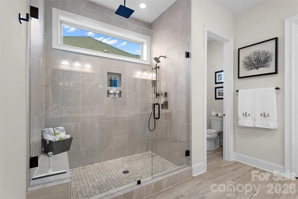 82212 Standing Oak Dr, Charlotte, NC 28278