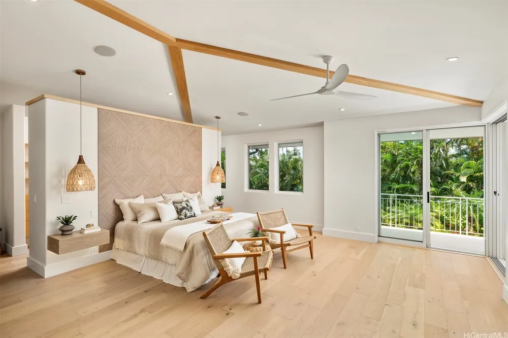 4670 Kahala Ave, Honolulu, HI 96816