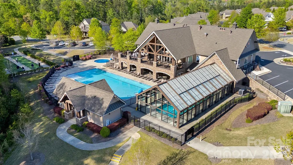 82212 Standing Oak Dr, Charlotte, NC 28278