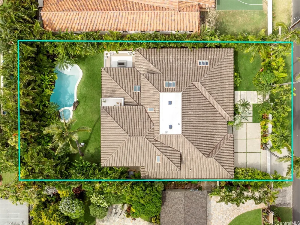 4670 Kahala Ave, Honolulu, HI 96816