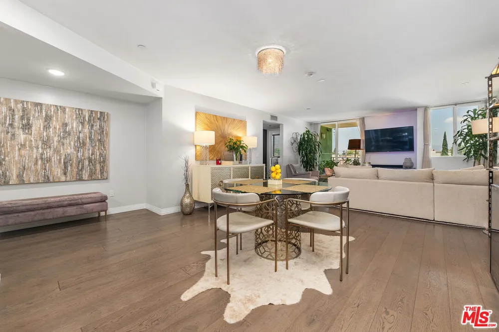 5818 Whitsett Ave, Valley Village, CA 91607