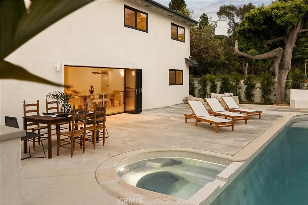 2841 Boa Vista Dr, Costa Mesa, CA 92626