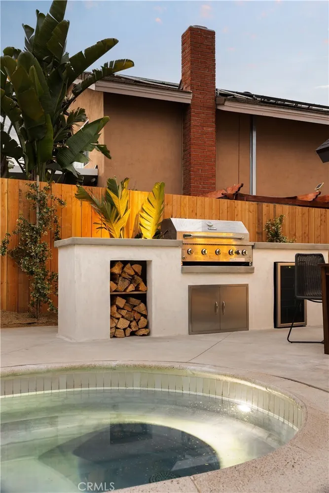 2841 Boa Vista Dr, Costa Mesa, CA 92626