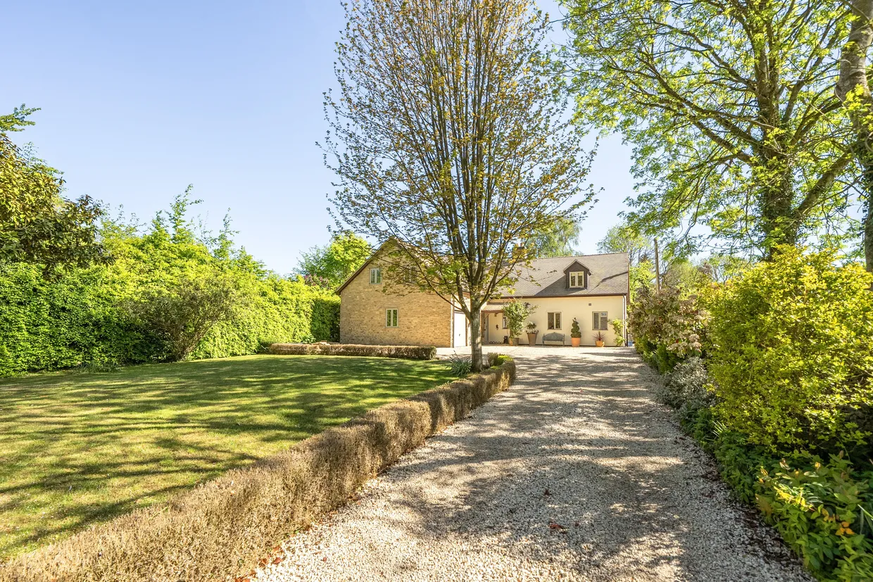 Foxhill Lane, Souldern, OX27 photo 1