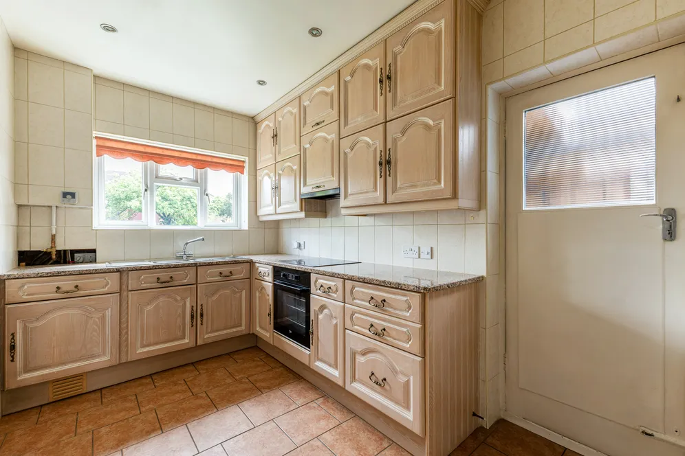 Howberry Road, Edgware, HA8 photo 5
