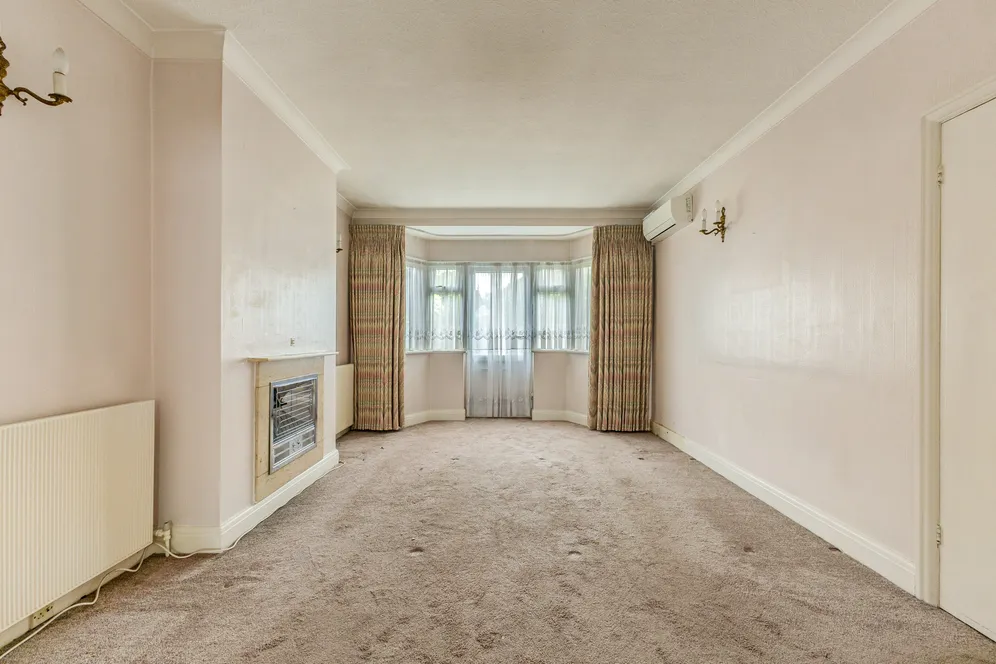 Howberry Road, Edgware, HA8 photo 11